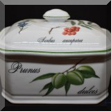 K43. Square covered vegetable Elysia Garden by Apilco France 5”h x 7” x 5.5 - $25